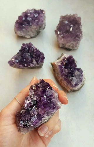 Rå Ametystbit Rå Ametystbit ca. 120-200g